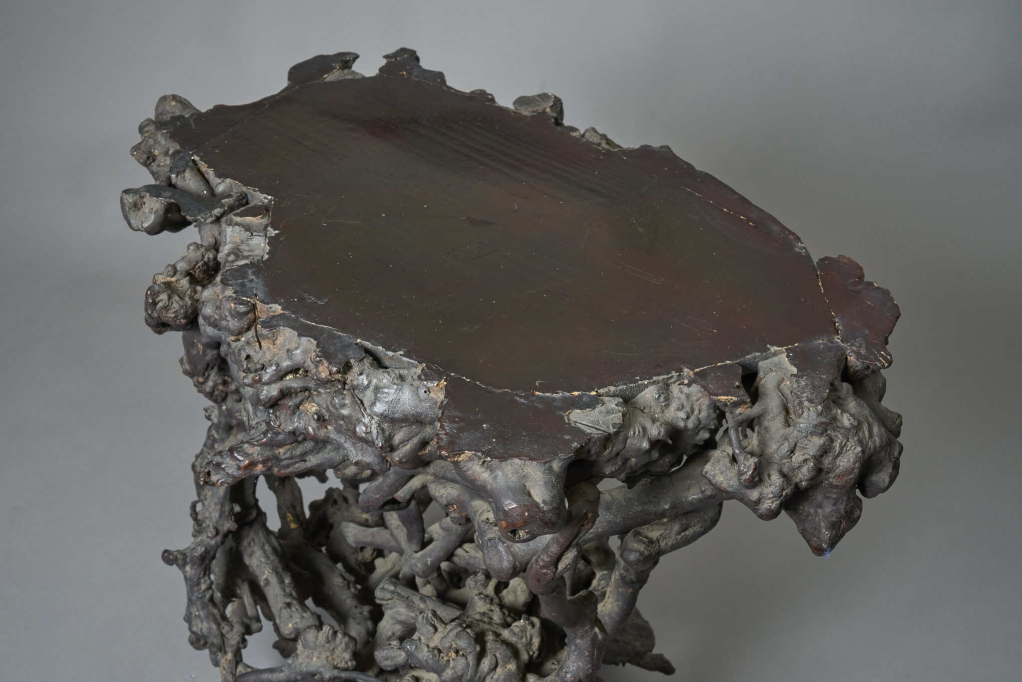 Natural Root Wood Stand