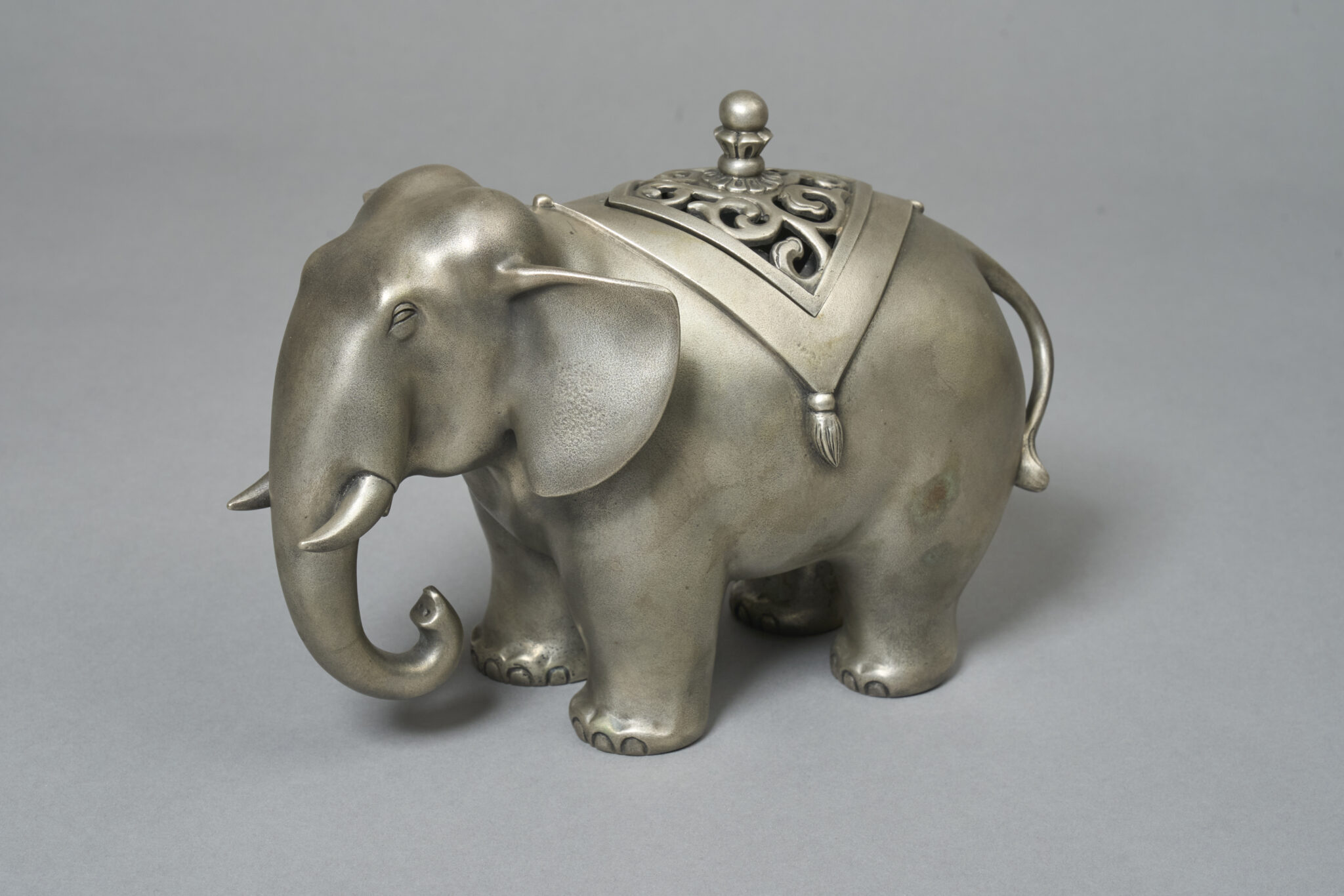 White Copper Elephant Incense Burner (Koro)