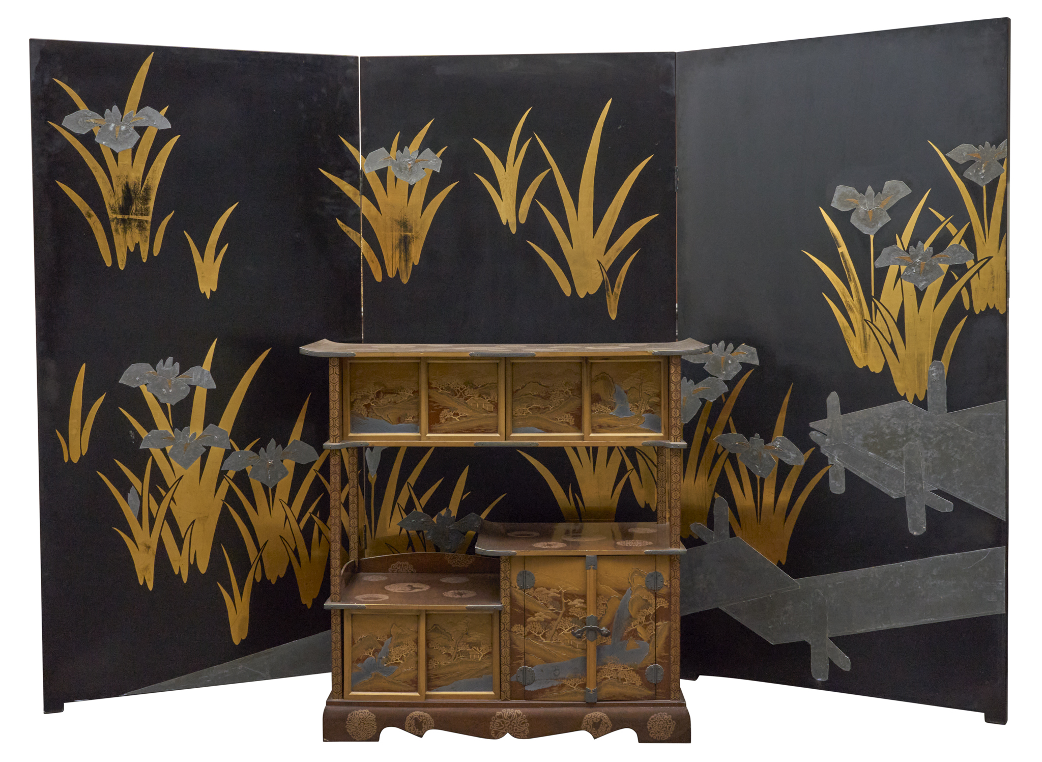 Lacquer Tea Cabinet (Tana)